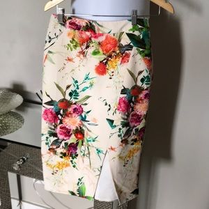 Floral Skirt US 4